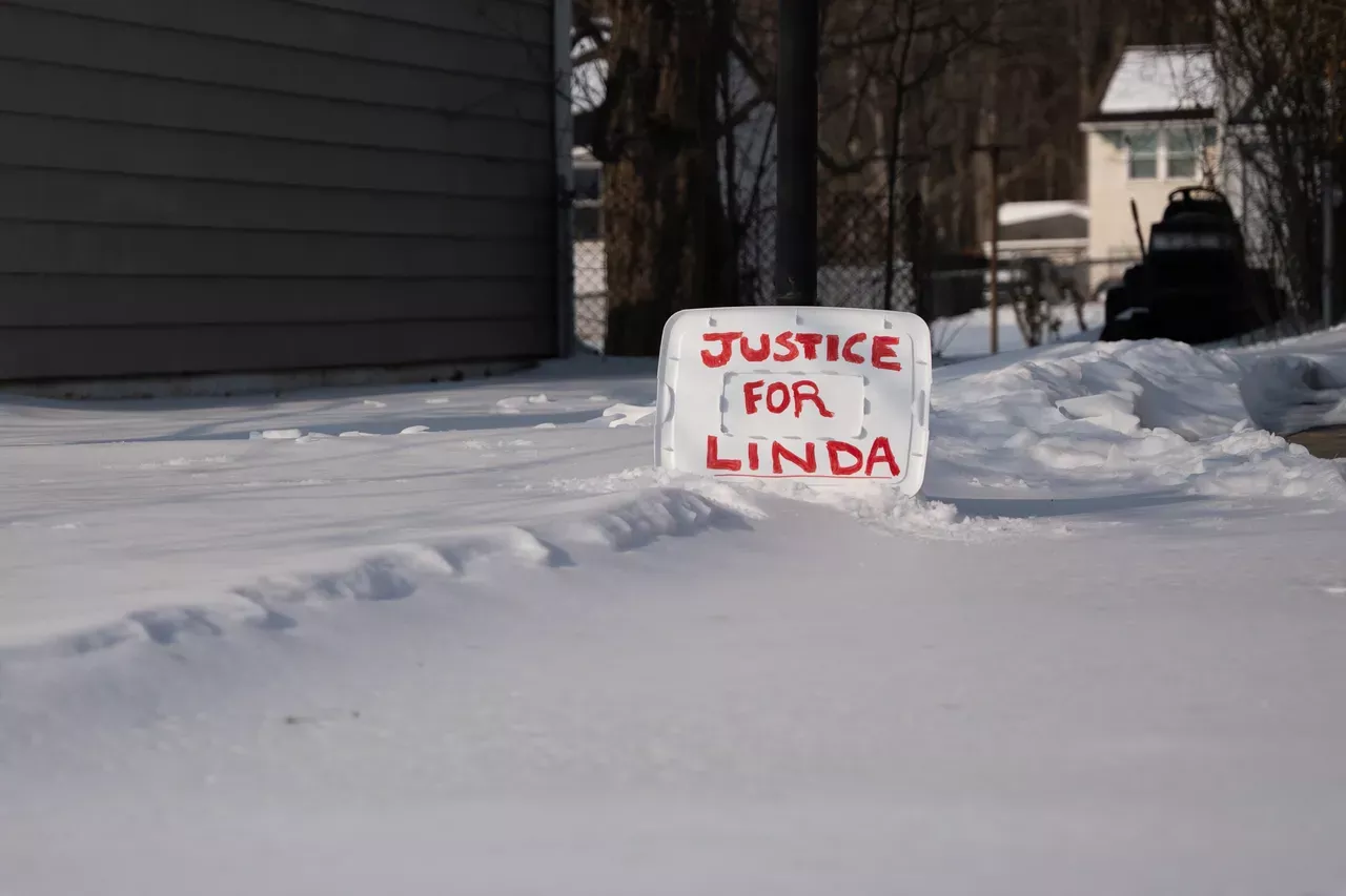 Justice for Linda sign