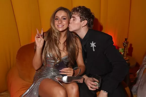 Tate McRae and The Kid Laroi