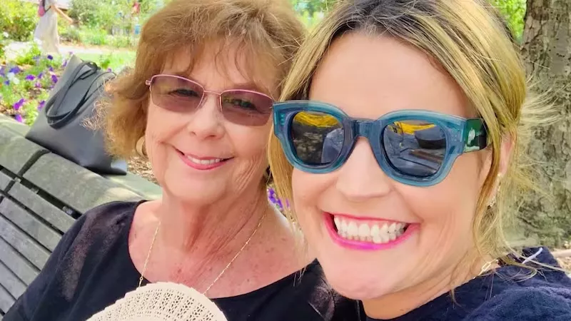 Savannah Guthrie with her mom