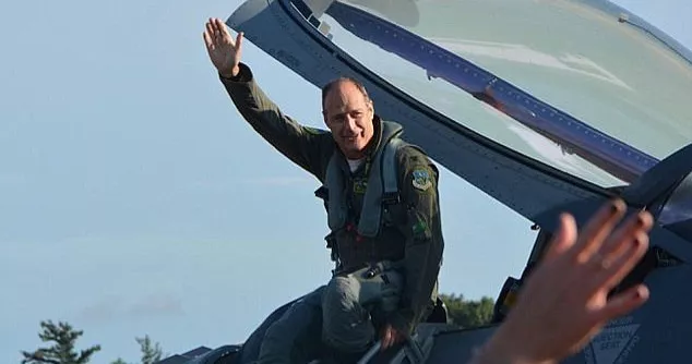 Who Is Camron Guthrie's Wife? All About Savannah And Annie Guthrie's Brother's Personal Life  1