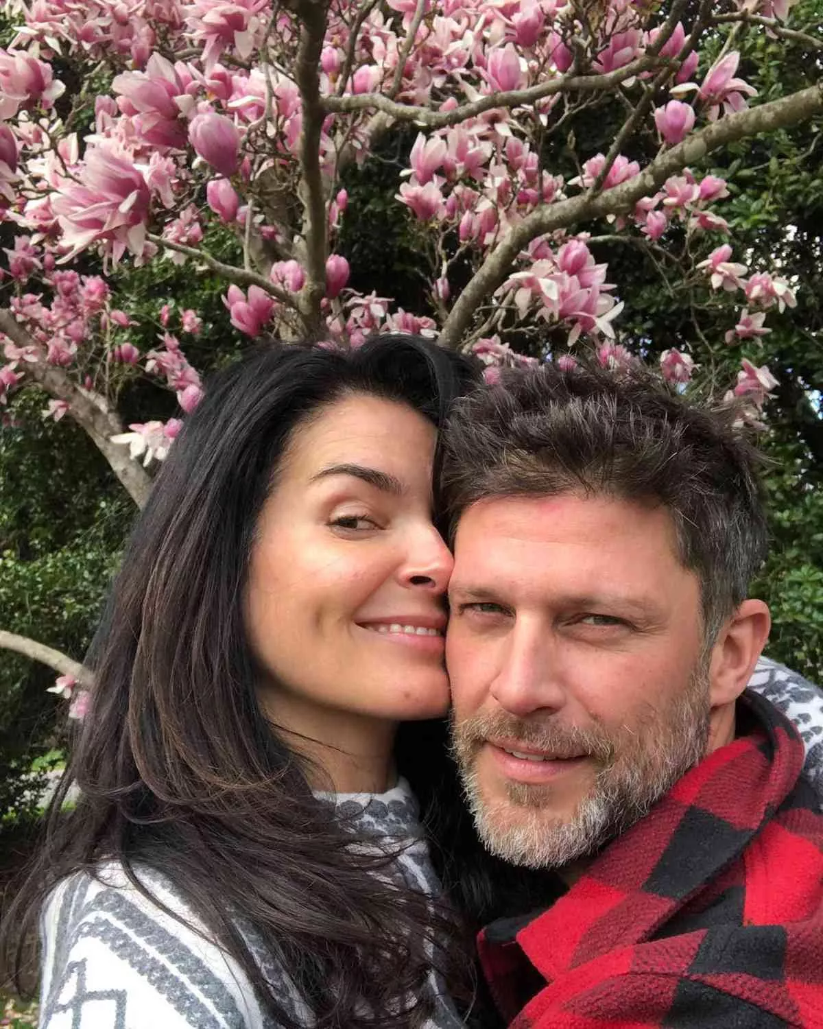 Angie Harmon and Greg Vaughan