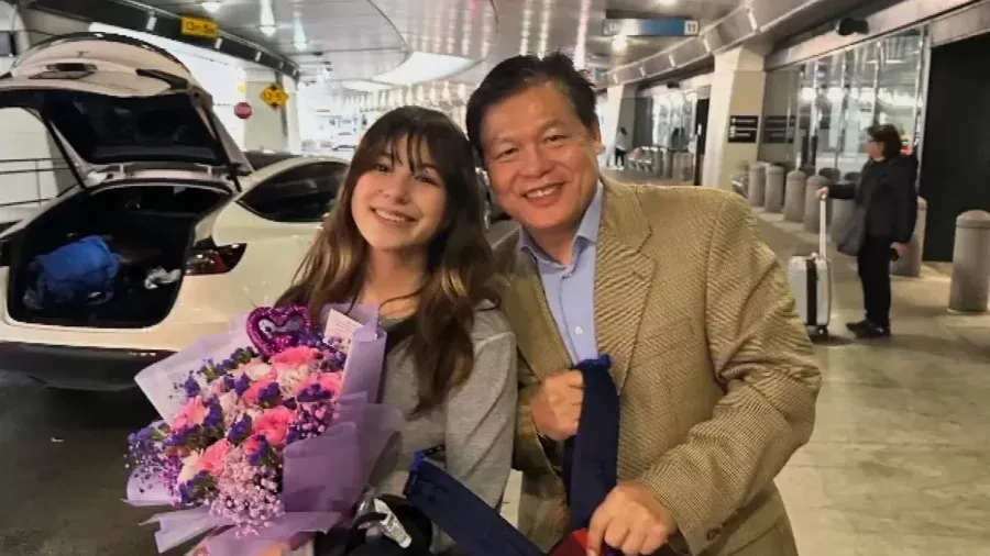 Alysa Liu and Arthur Liu