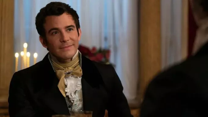 Who Is 'Bridgerton' Star, Luke Thompson Dating? All About The Actor's Mysterious Love Life 1