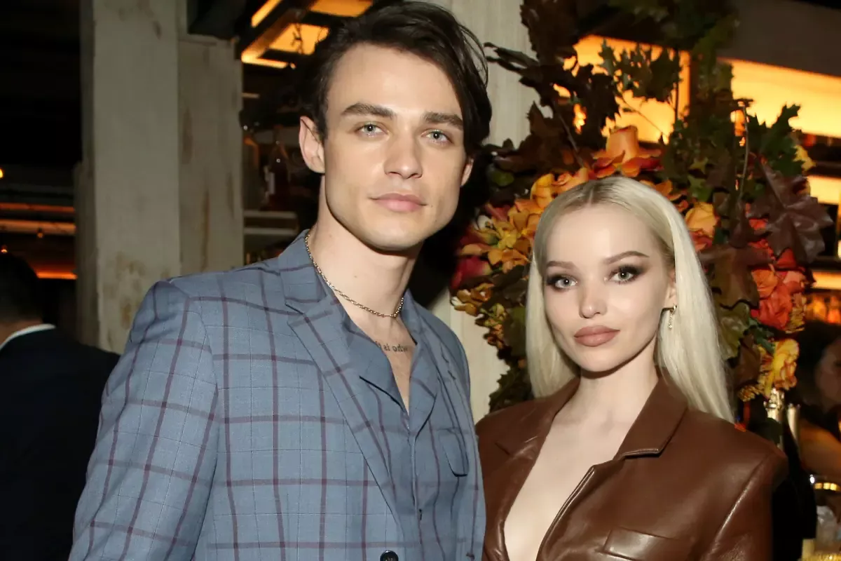 Thomas Doherty and Dove Cameron
