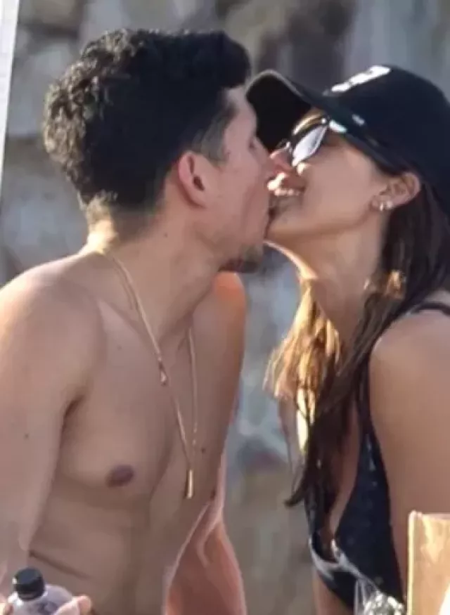 जेसिका-अल्बा-जो-बरो