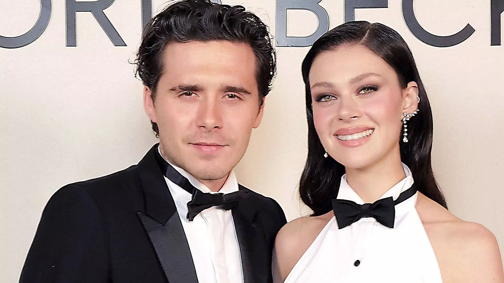  Nicola Peltz Brooklyn Beckham 