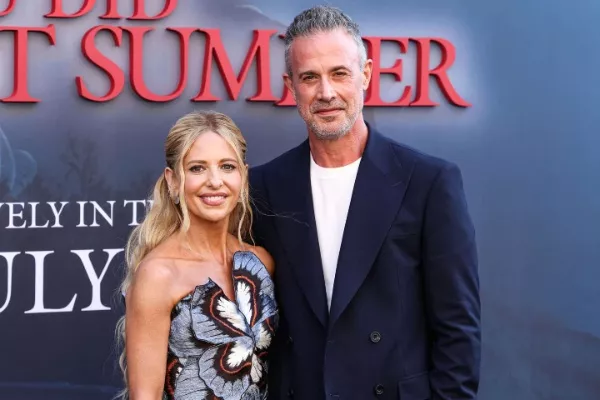 Freddie Prinze Jr. and Sarah Michelle Gellar