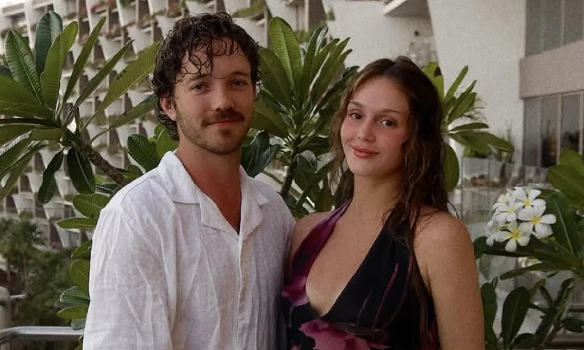 जैस और मिकायला