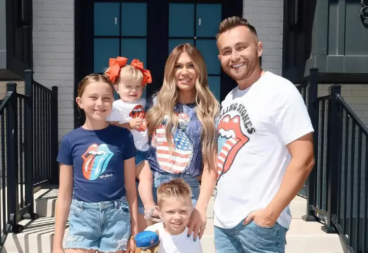 जेसी ड्रेपर अपने बच्चों के साथ