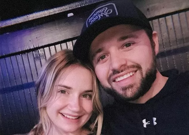 Joy-Anna Duggar and Jason Duggar