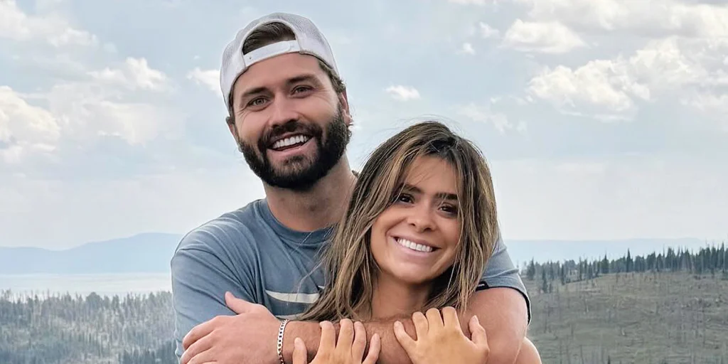 Dakota Mortensen and Taylor Frankie Paul 