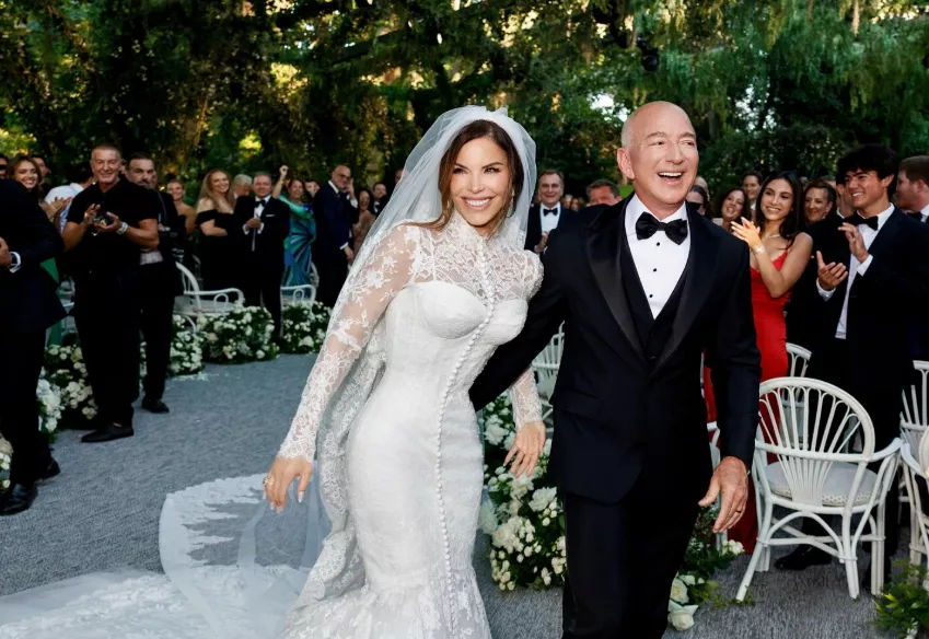 Lauren Sanchez and Jeff Bezos