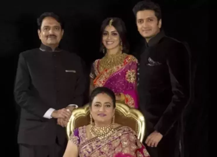Riteish Deshmukh family