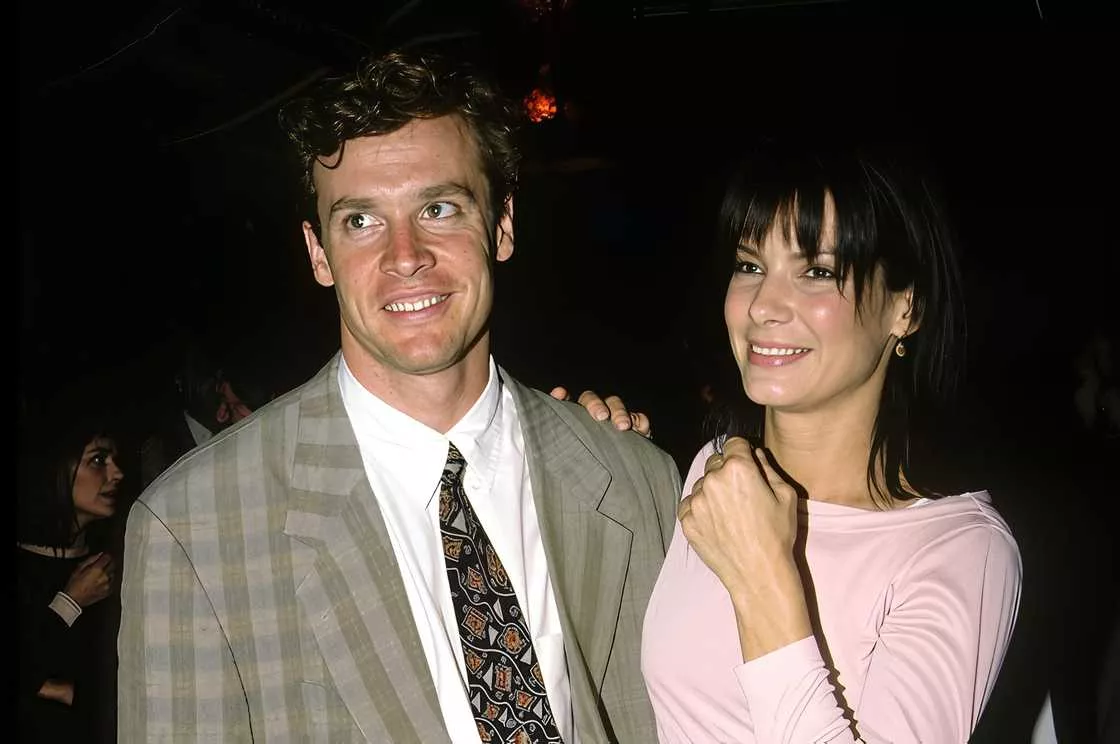 Sandra Bullock and Tate Donovan