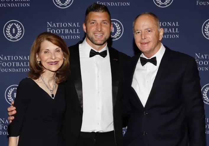 Tim Tebow with parents