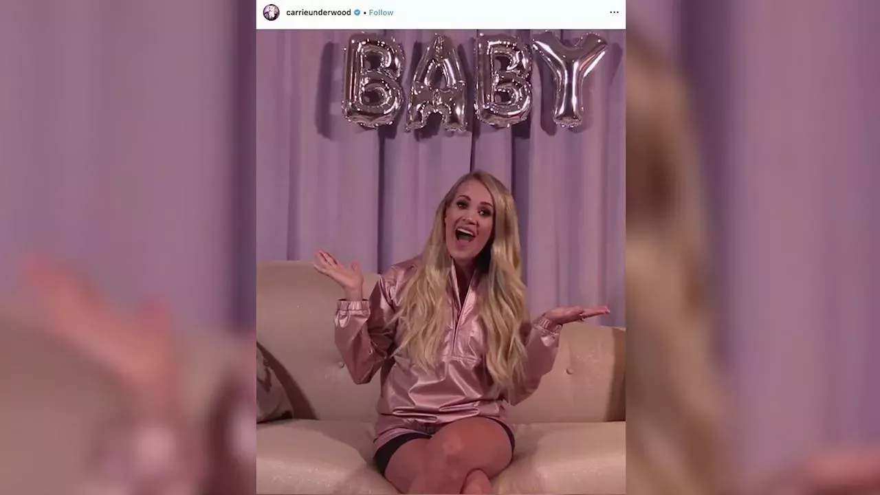 Carrie Underwood pregnancy announcement
