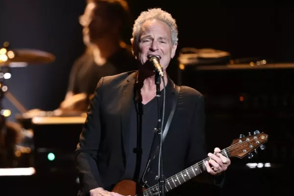 Lindsey Buckingham