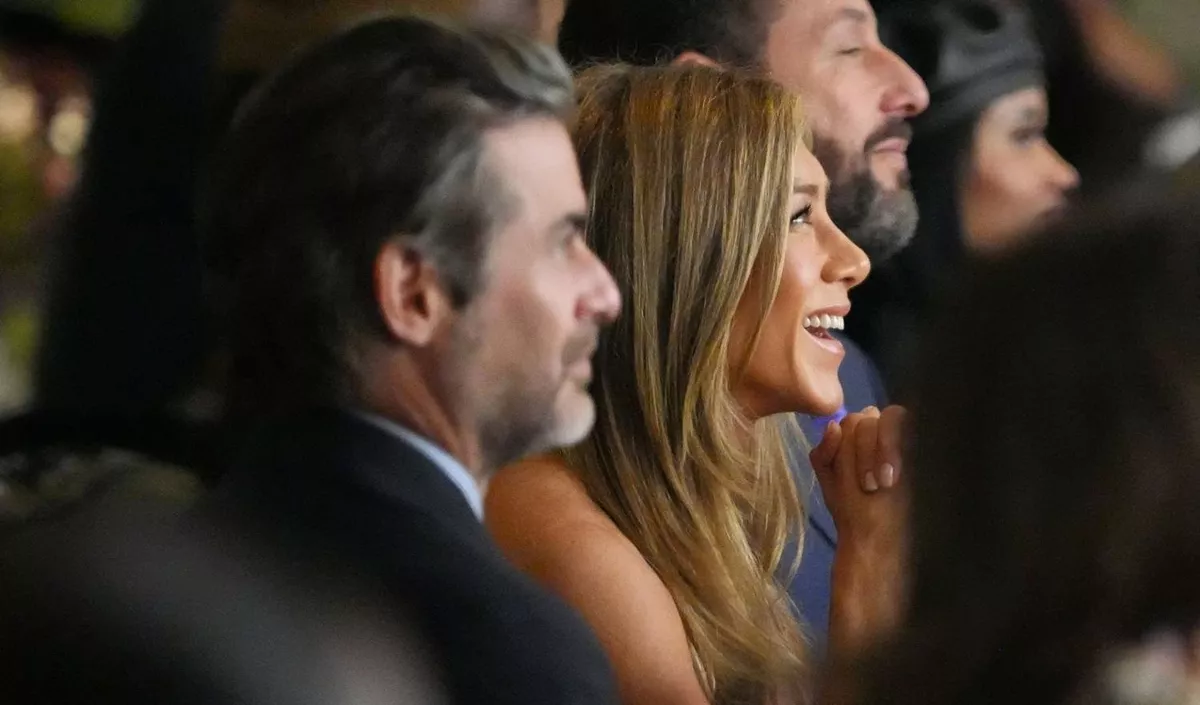 Jennifer Aniston and Jim Curtis