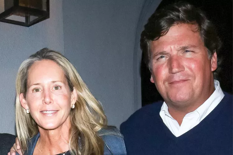 Tucker Carlson with wife