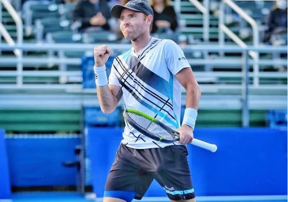 Bjorn Fratangelo