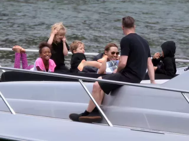 Angelina Jolie, Brad Pitt and kids