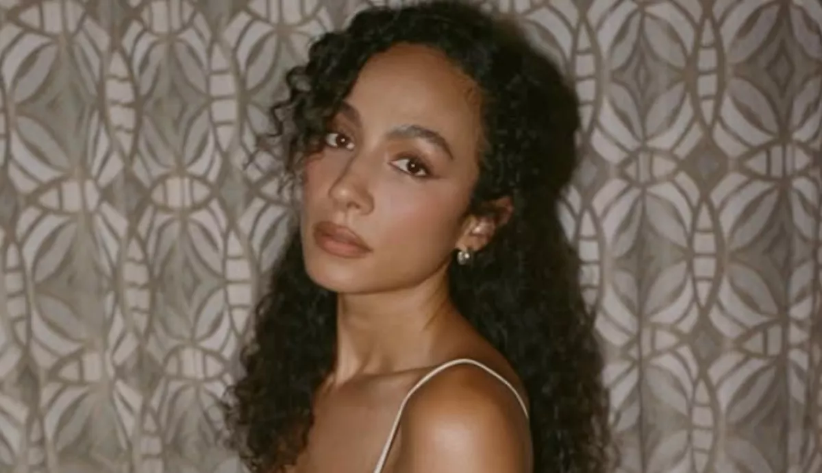 Aurora Perrineau