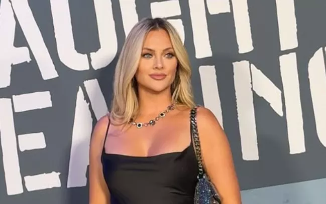 Nicole Arbour