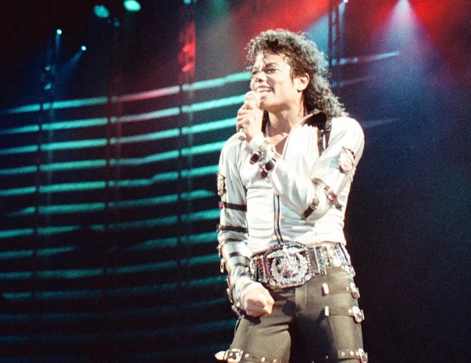 MJ