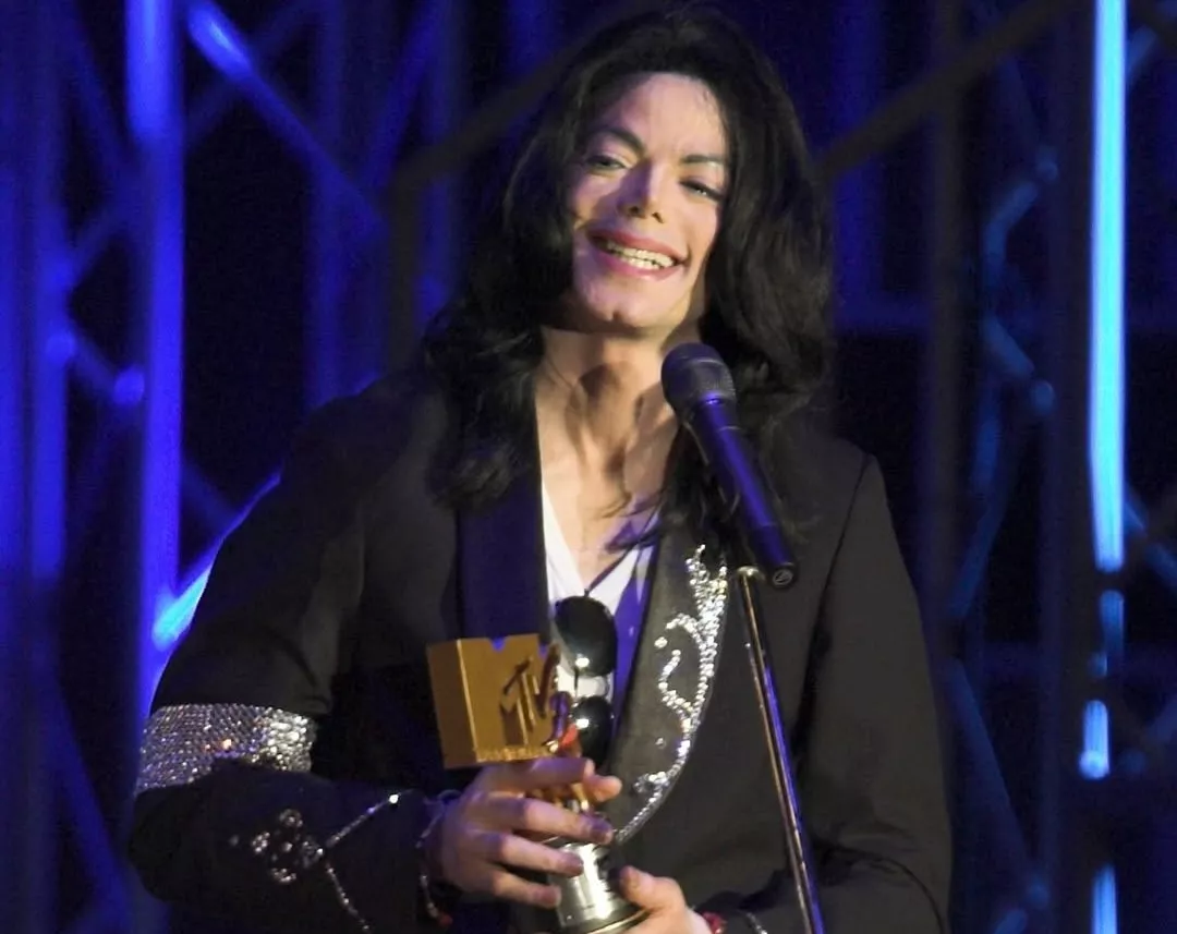 MJ