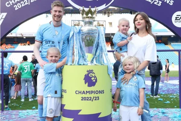 Kevin De Bruyne and Michele Lacroix