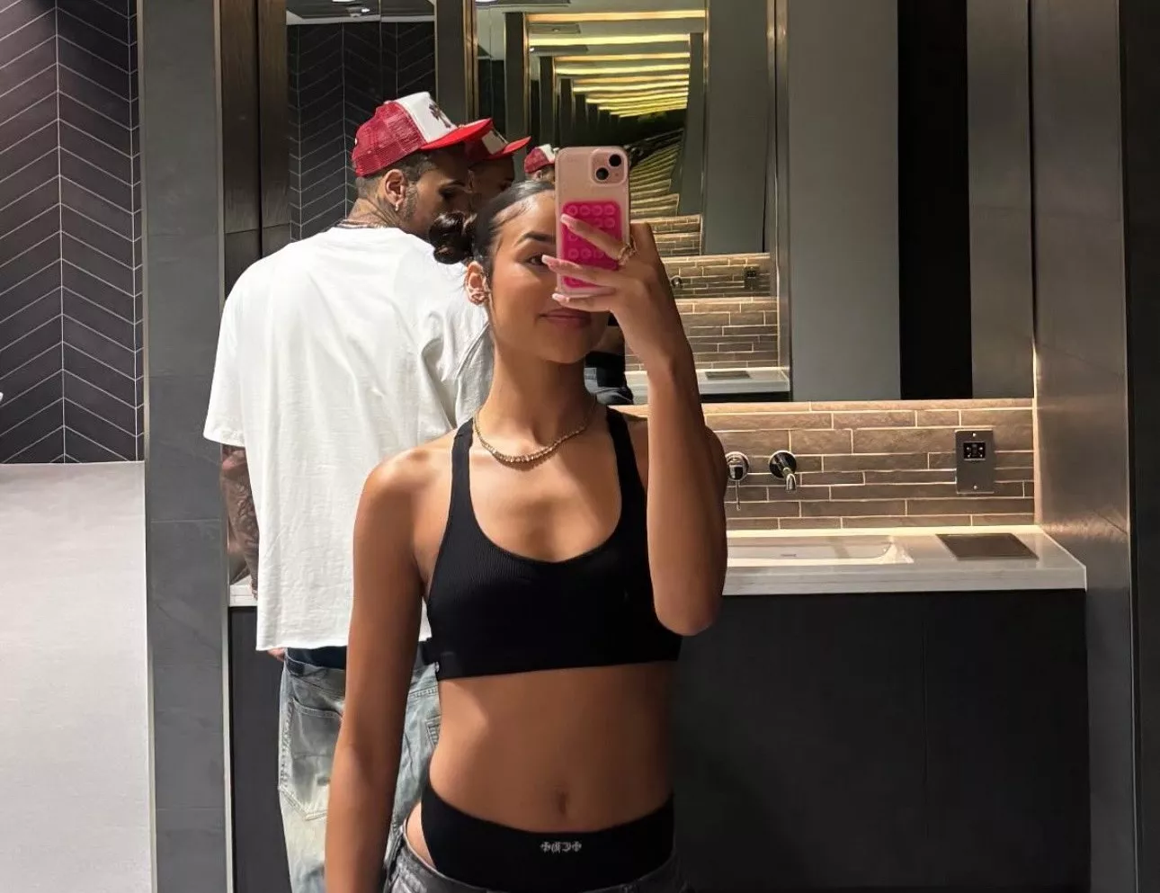 jada-chris