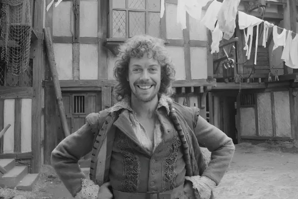 Tim Curry