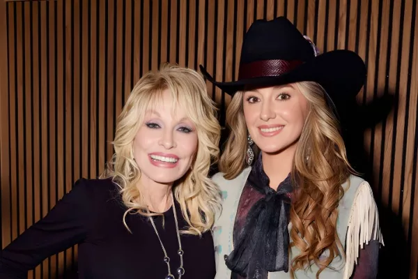 Dolly Parton and Lainey Wilson