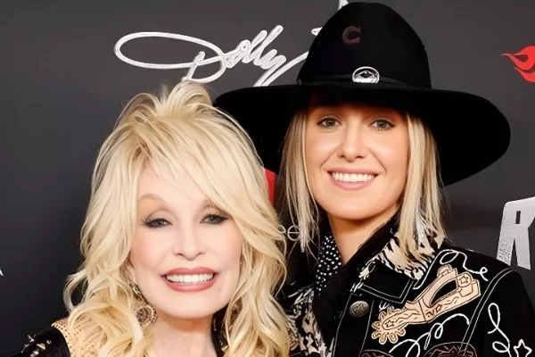 Dolly Parton and Lainey Wilson
