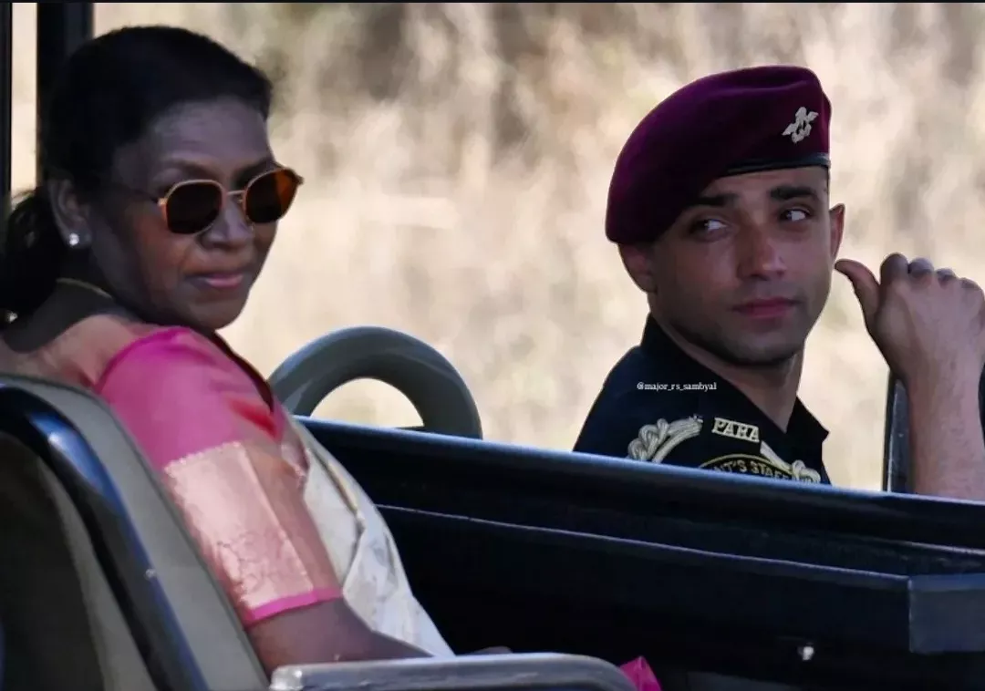 President Droupadi Murmu and Major Rishabh Singh Sambyal