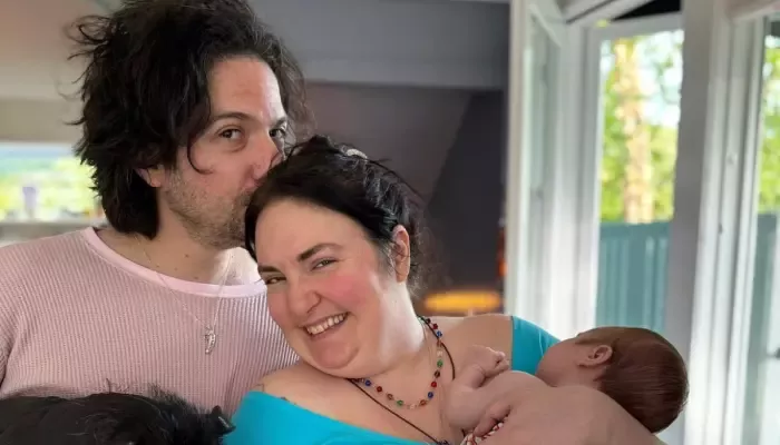 Lena Dunham first child