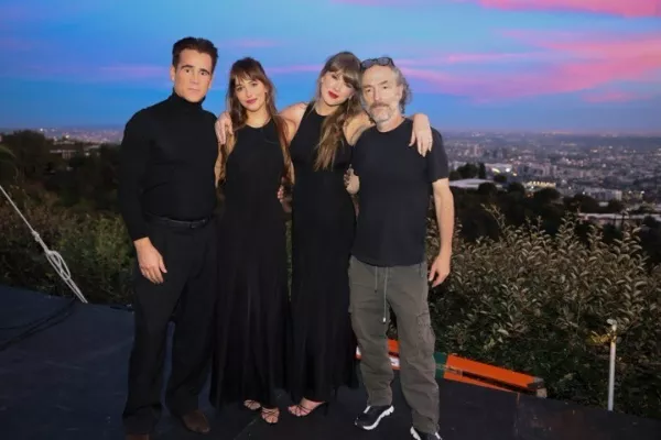 Taylor Swift and Dakota Johnson