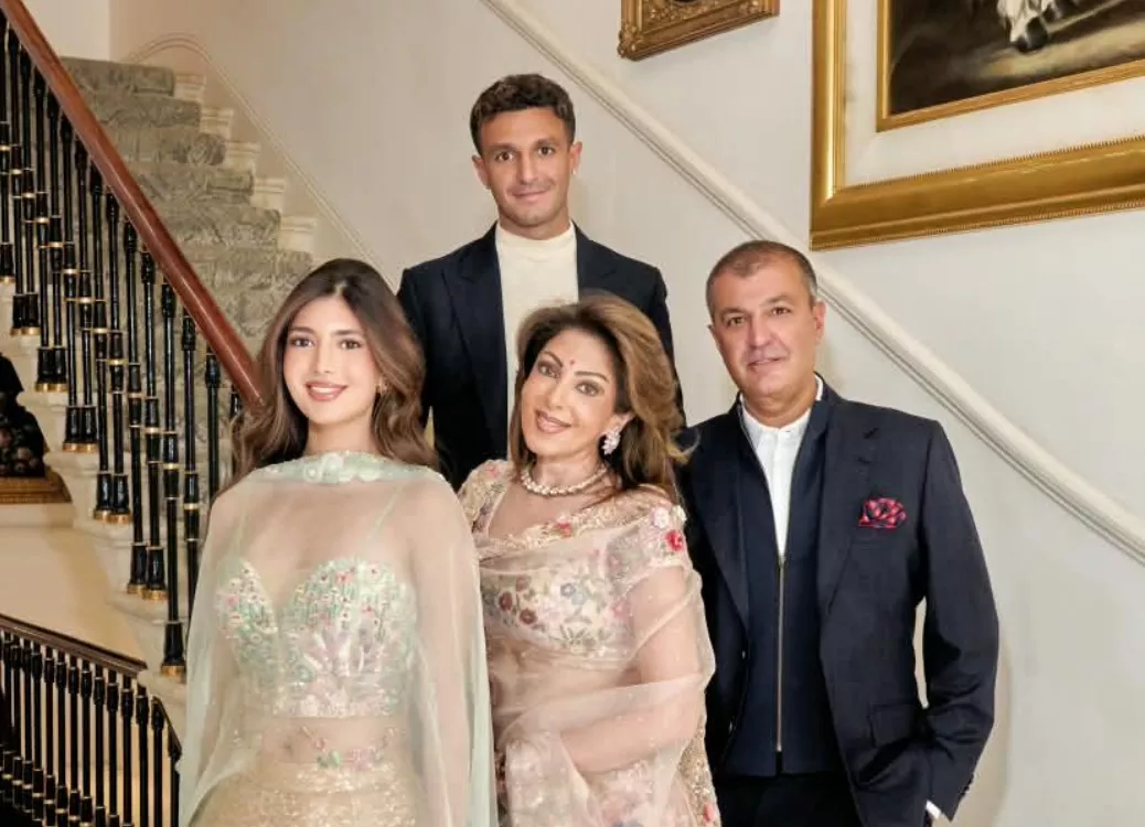 Syra Kanwar with family