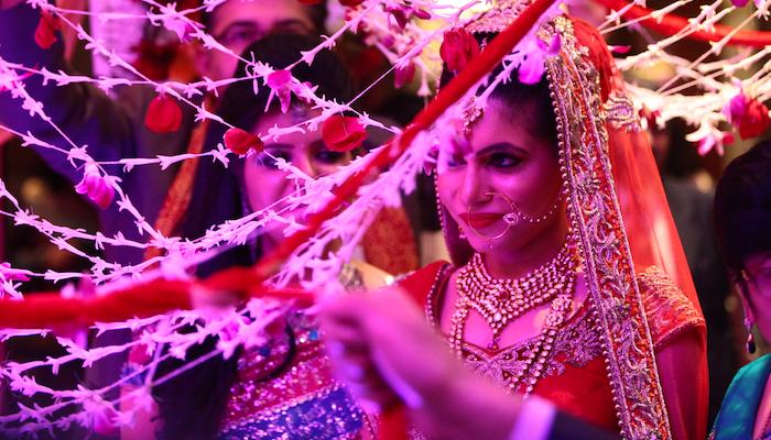 15 Beautiful Indian Brides Who Made Their Wedding Entrance A Stunning Visual Treat