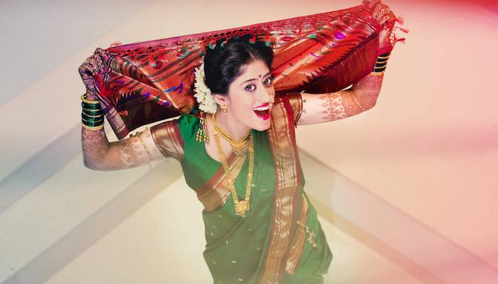 Marathi Bride poses II Outdoor photoshoot II Behind the scenes II with  GodoxTT685 & Nikon 85mm - YouTube