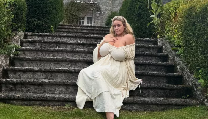 26-Yr-Old OnlyFans Star, Amelia Quest Recalls Nude Photo Leak, How Much She Earns On Adult Website?