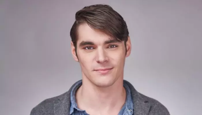RJ Mitte Dies, Was Told He Was Adopted At 6, Devoted His Life To Mom And Sister, 'They Don't Love..'