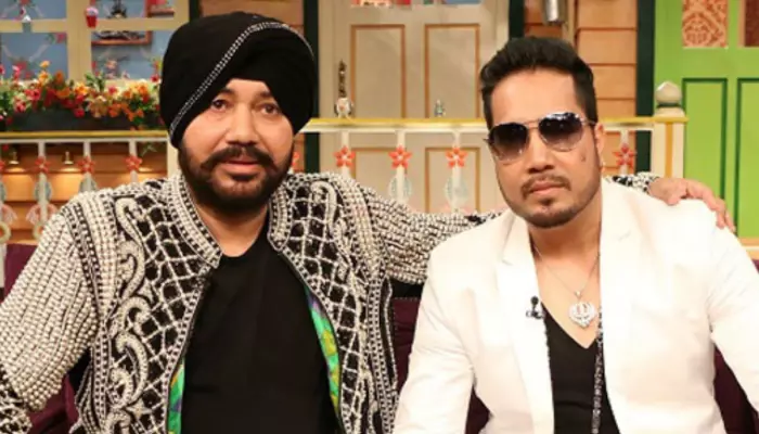 Mika Singh Defends Daler Mehndi Amid Navratri Row, Vows To Quit Singing If 'Drunk' Claims Are Proven