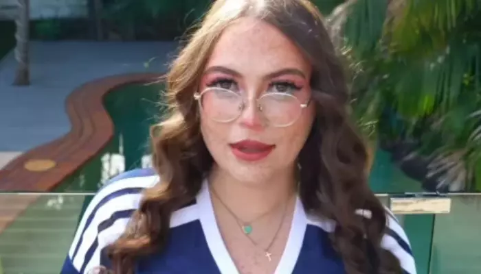 OnlyFans Creator Spends USD 133K On Business Class Flights Due To Her Huge Breasts