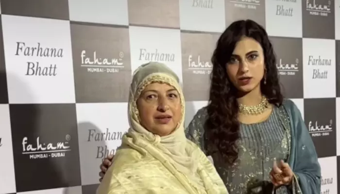 BB 19 Fame Farrhana Bhatt's Mom Squashes Claims Of Being Thrown Out Of House, 'Kisi Ki Majaal Nai'