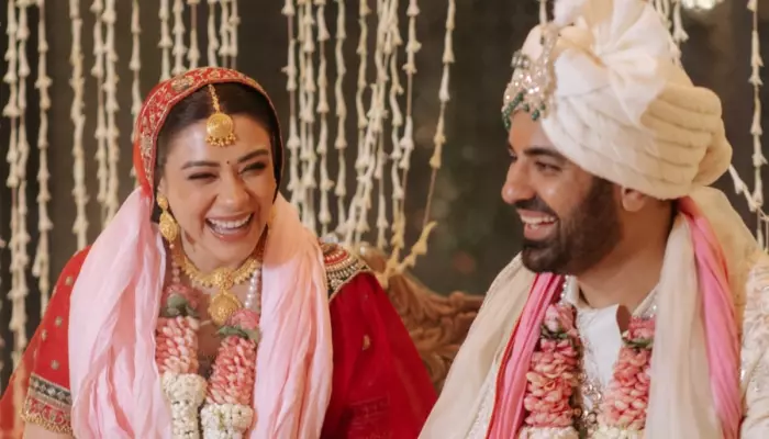 Aanchal Singh Gets Married In Her Mother's 'Choice Of Lehenga', Styles It With Temple Jewellery