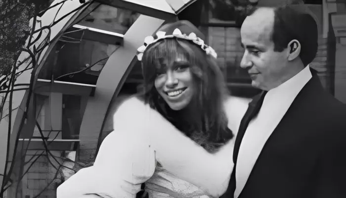Carly Simon's Second Marriage That Lasted For 20 Years To James Hart Ended Because Of His Affairs