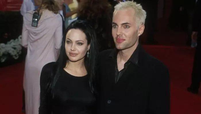Angelina Jolie Revealed Parents' Reaction To Her And Brother's Controversial Lip Kiss At The Oscars