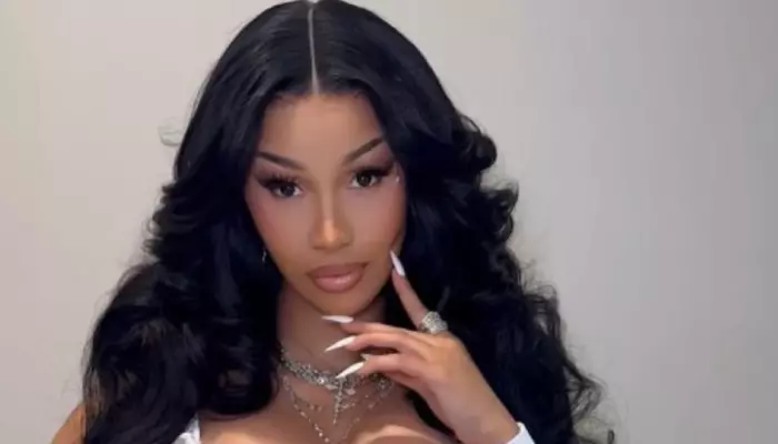 Cardi B's Video Shoot Gets Crashed, Photographer Detained By NYPD After Bypassing Police Barriers