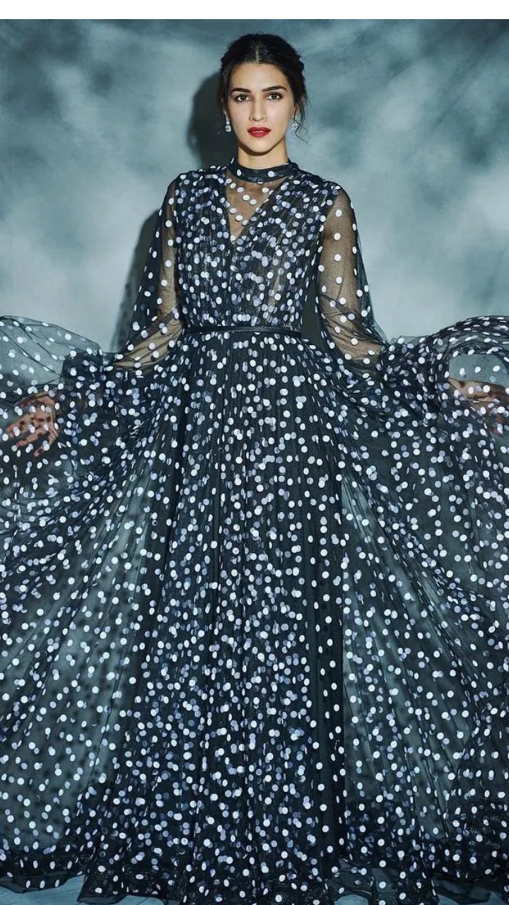 20 Actresses Dazzling In 'Polka' Dots